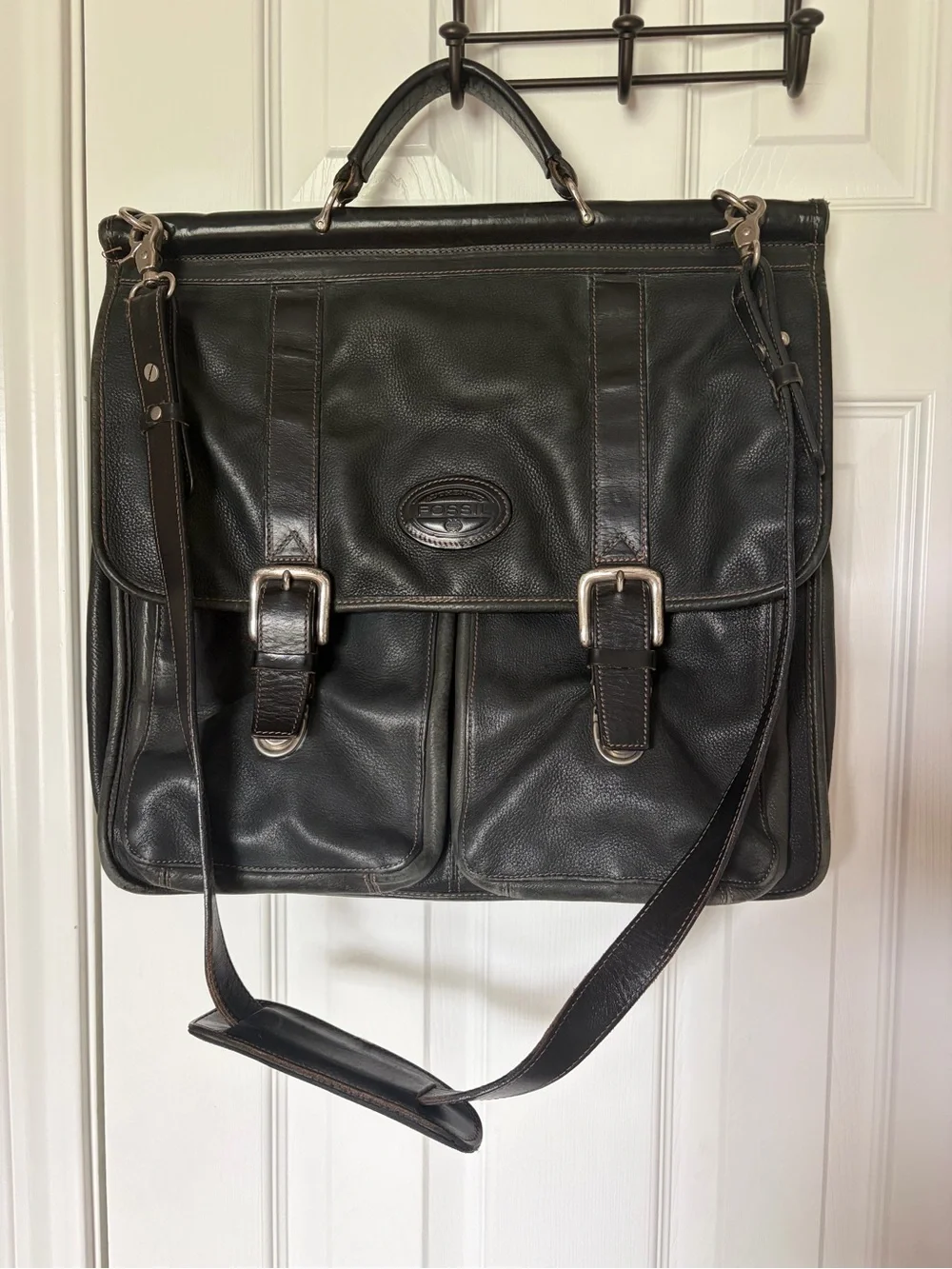 Vintage Fossil leather messenger bag